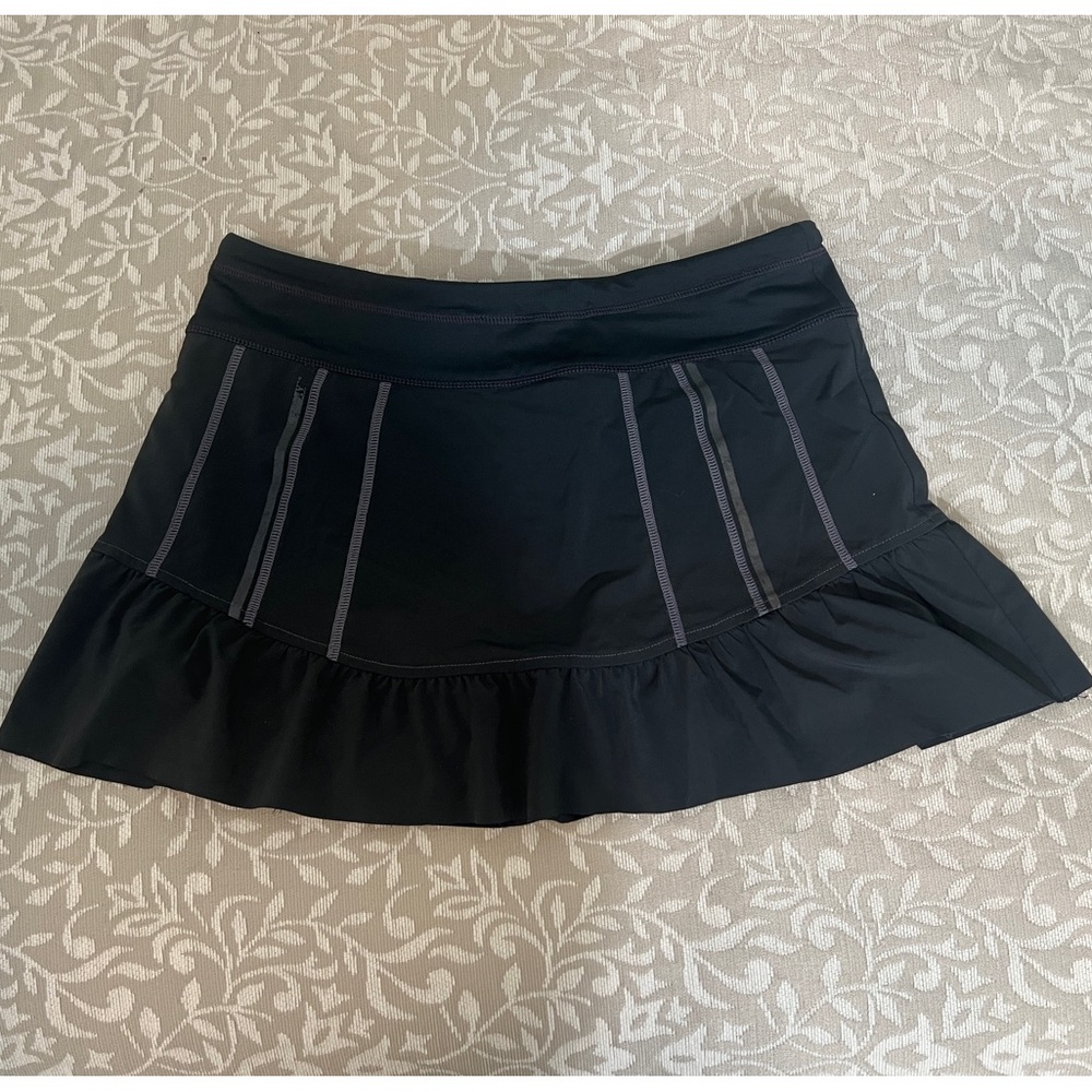 Athleta Takeoff skort , size 6